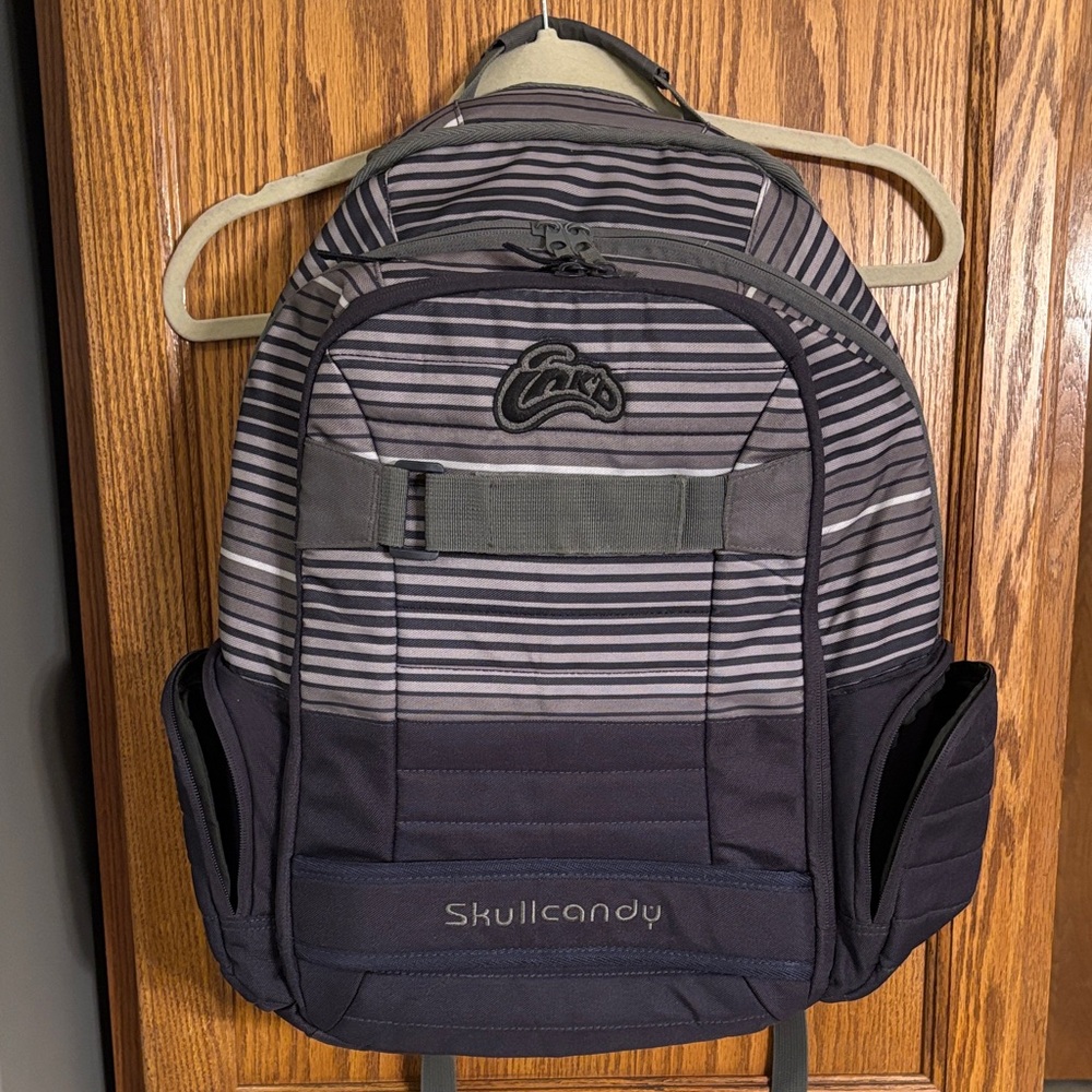 Skullcandy Ink’d Gray and Navy Men's Backpack With Computer Compartment